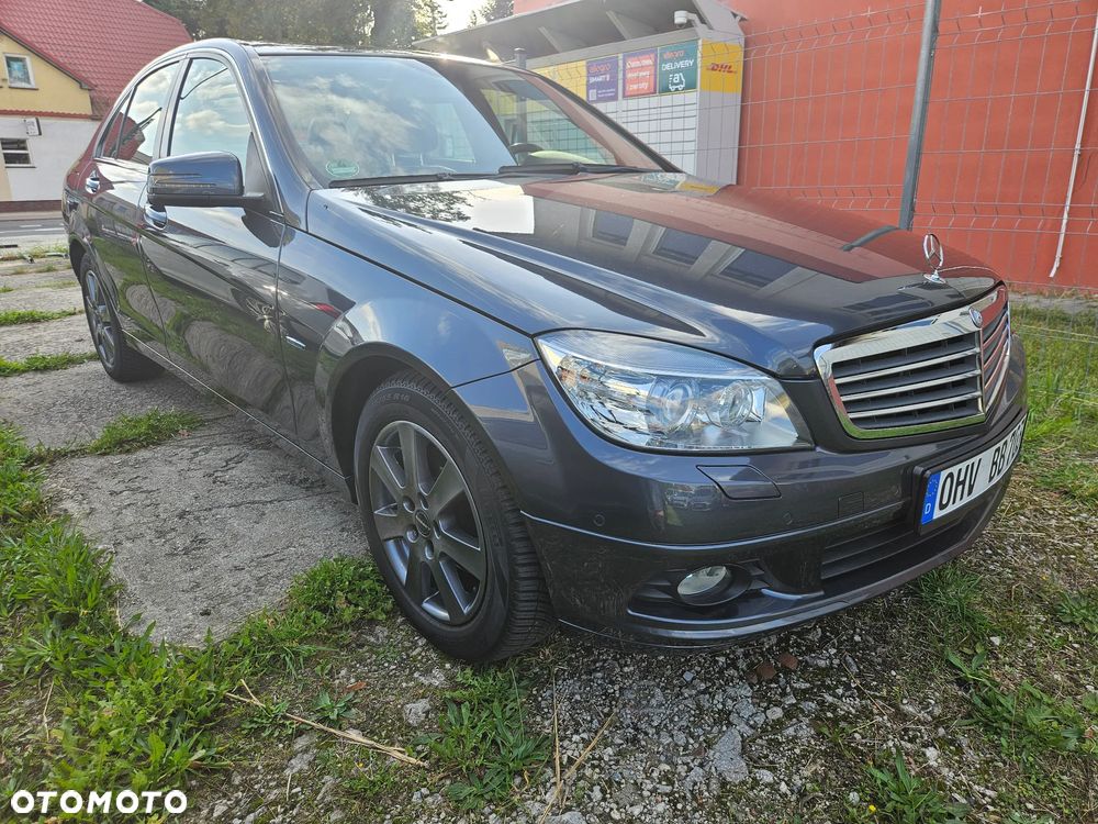 Mercedes-Benz Klasa C 180 Kompressor Automatik BlueEFFICIENCY - 2