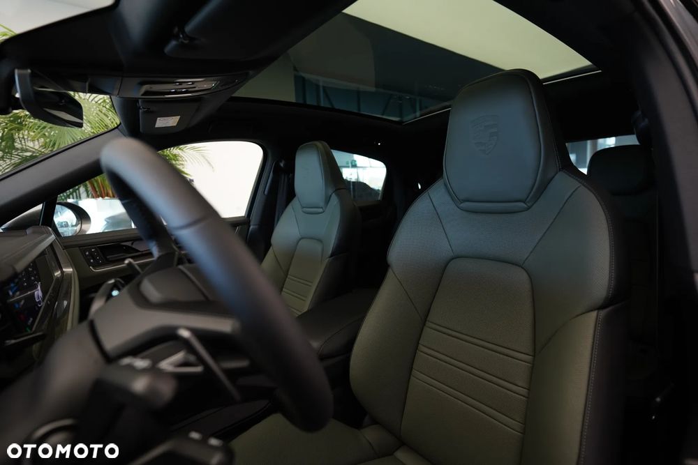 Porsche Cayenne - 9