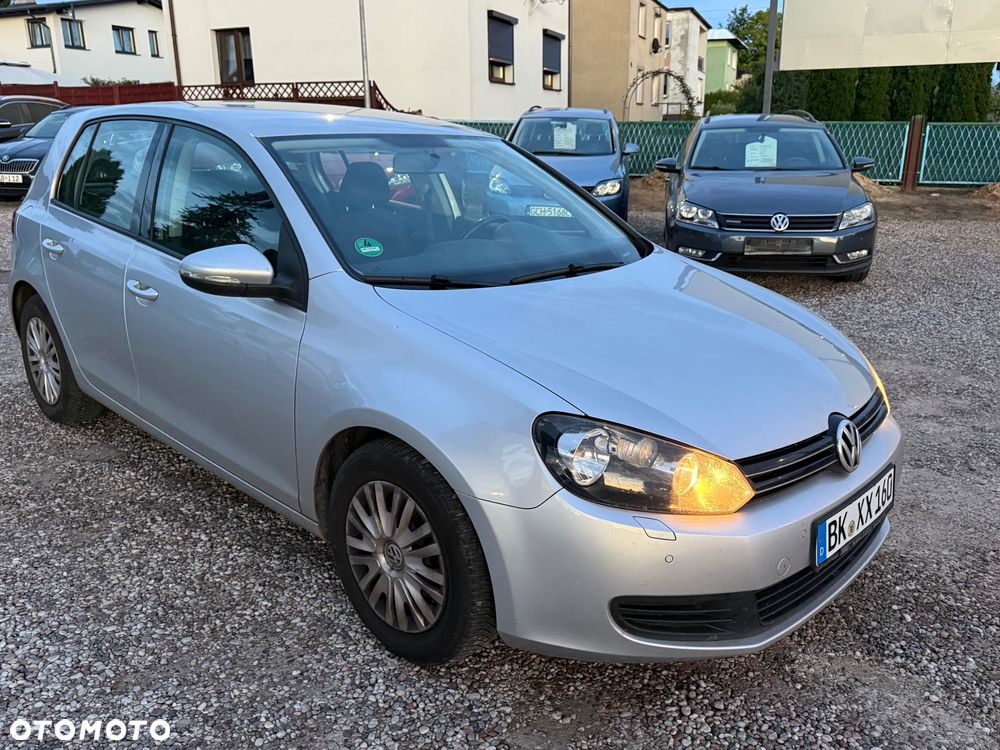 Volkswagen Golf - 2