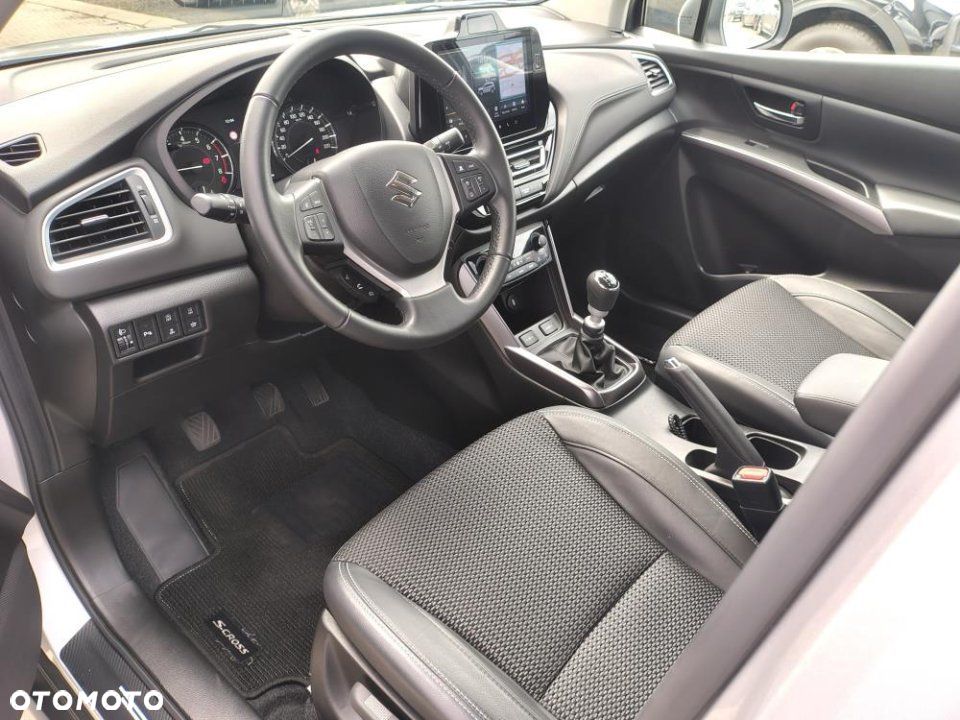 Suzuki S-Cross - 19