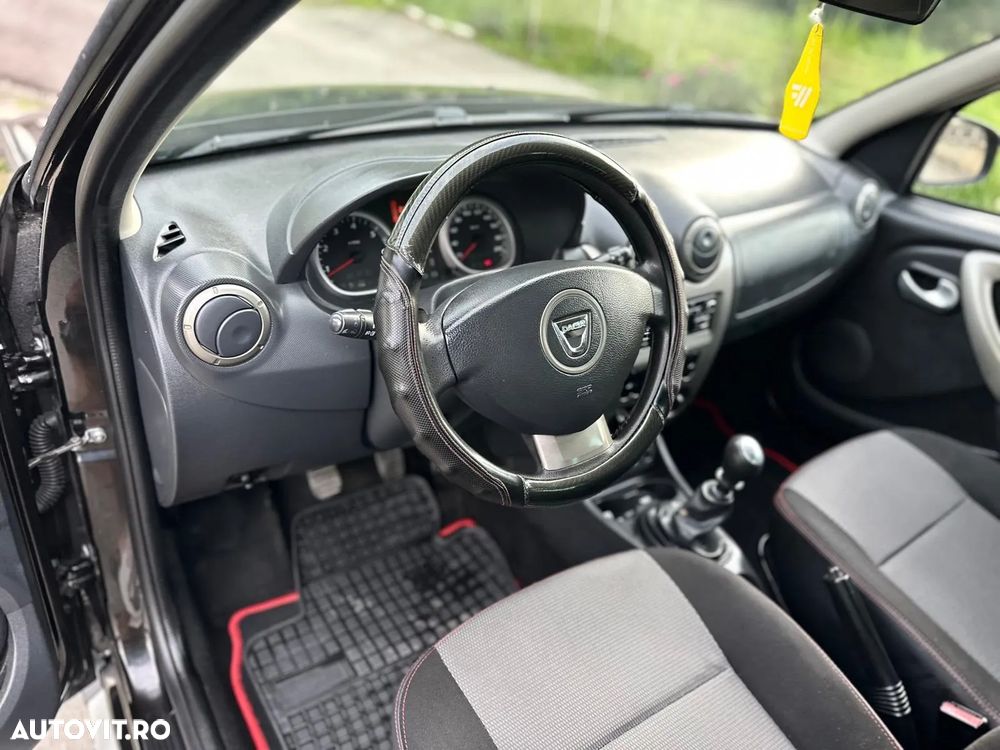 Dacia Duster 1.5 dCi 4x4 Laureate - 29