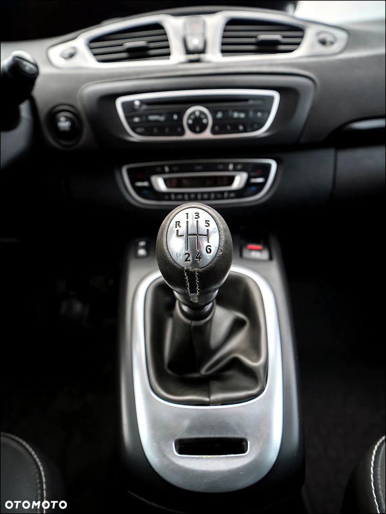 Renault Scenic - 26