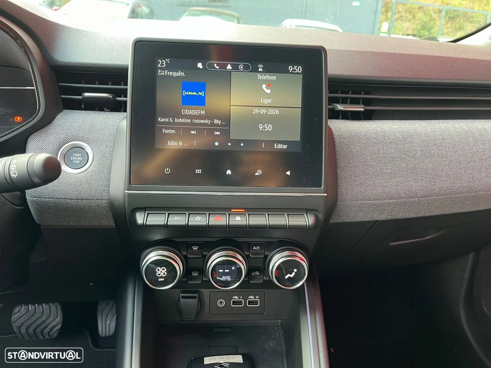 Renault Clio 1.6 E-Tech Full Hybrid RS Line - 25