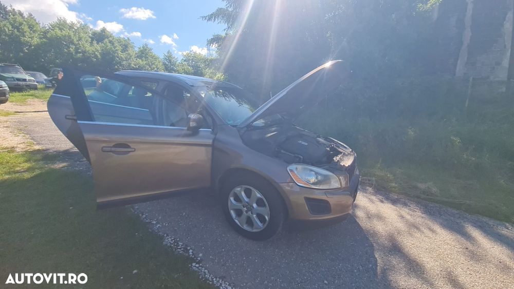 Volvo XC 60 D5 AWD A6 Basic - 17