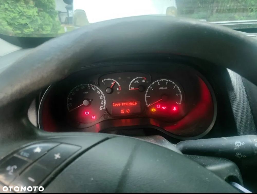 Opel COMBO - 3