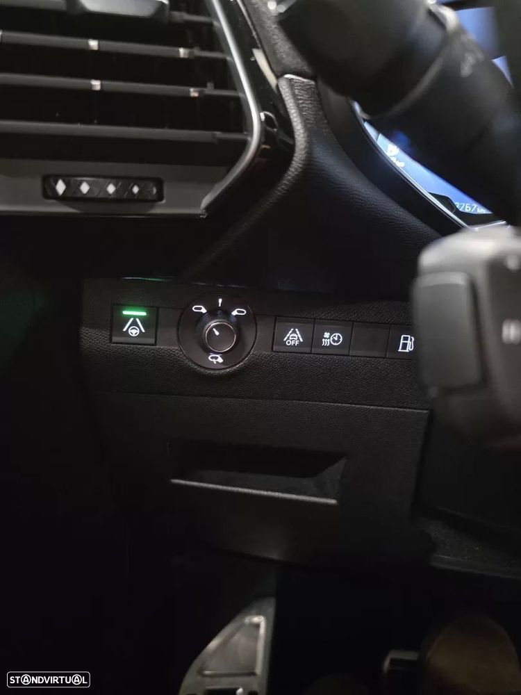 DS DS7 Crossback E-Tense Performance Line EAT8 - 27