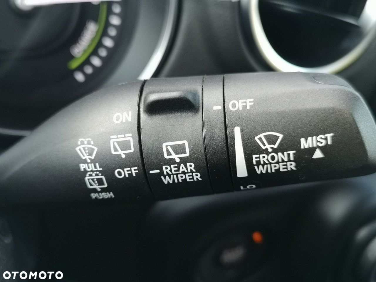 Jeep Wrangler - 34