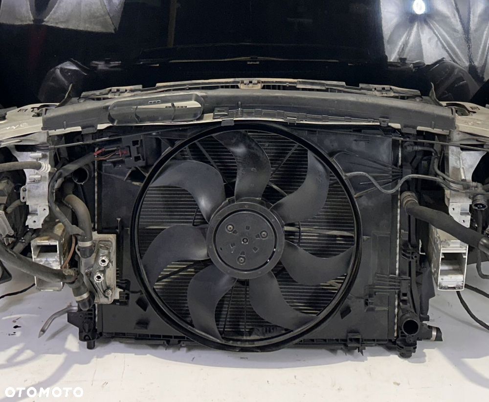 MERCEDES W205 AMG ZDERZAK BŁOTNIKI PAS LAMPY CHŁODNICE - 11