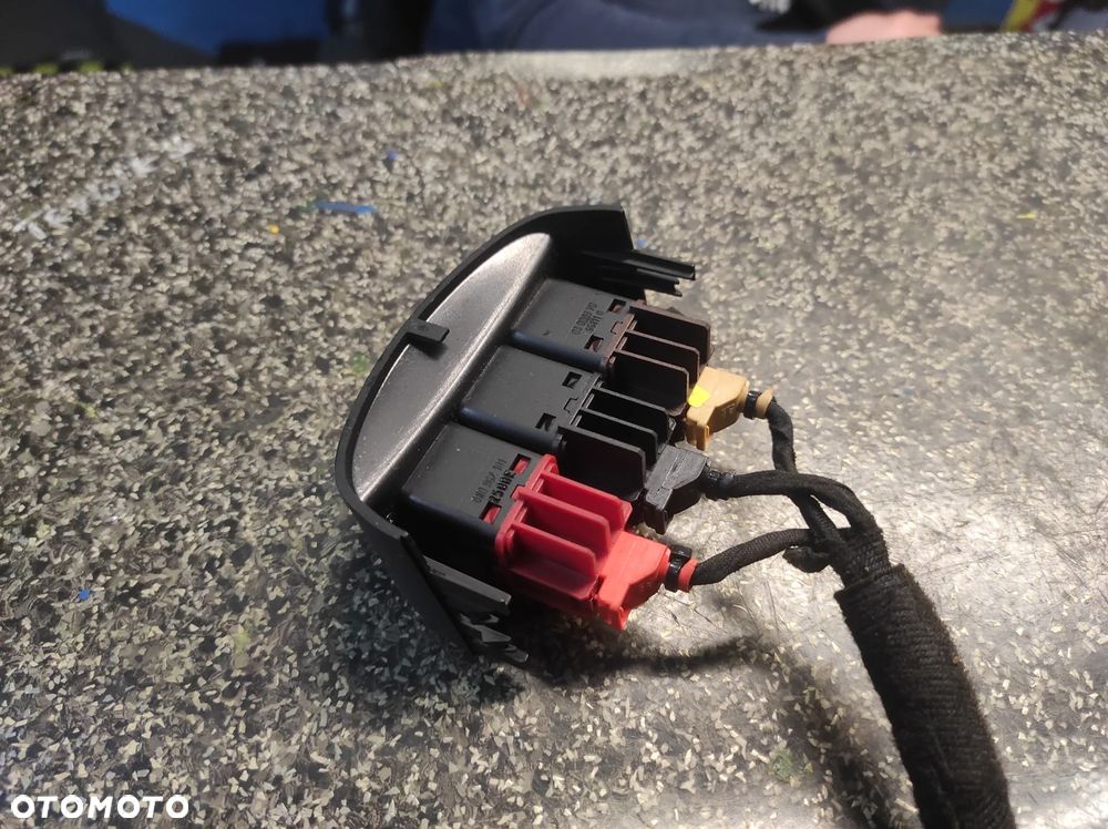 AUDI TT 8N PANEL PCZYCISK KLAPKI WLEWU PALIWA ALARMU KLAPY BAGAŻNIKA 8N1 WYSYŁKA !!!! - 2