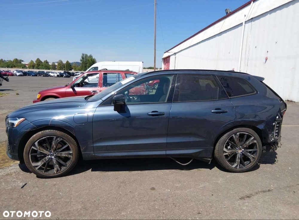 Volvo XC 60 - 4