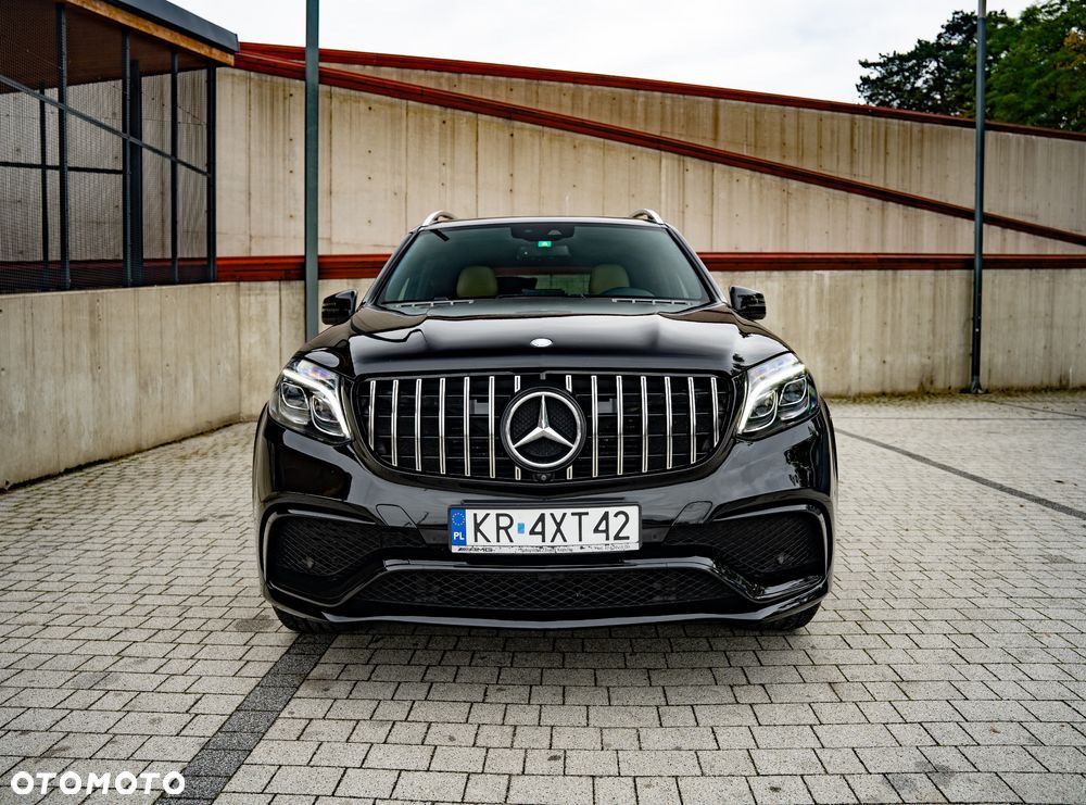 Mercedes-Benz GLS - 19