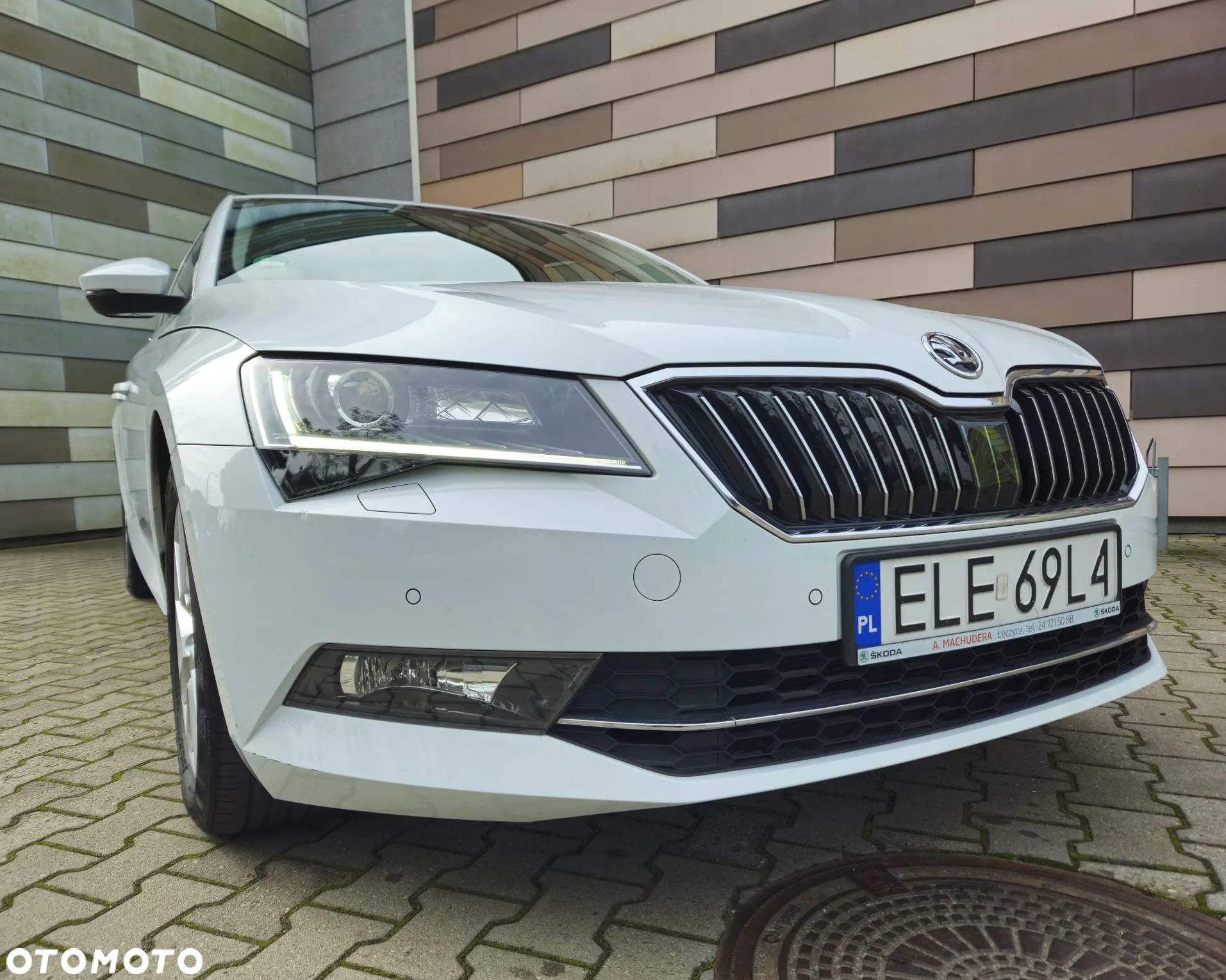 Skoda Superb 2.0 TDI 4x4 Style DSG - 9