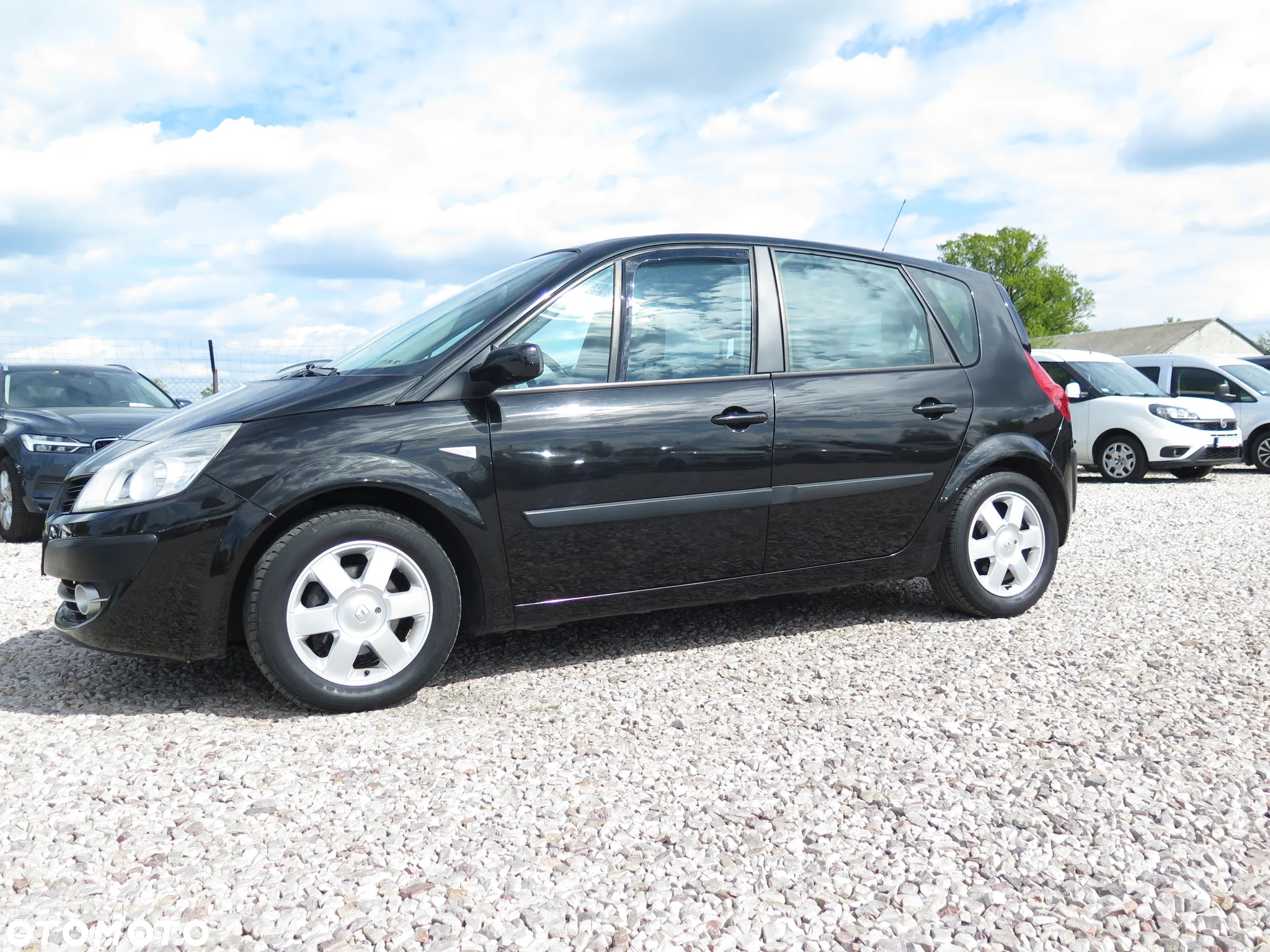 Renault Scenic 1.6 16V 110 Authentique - 4