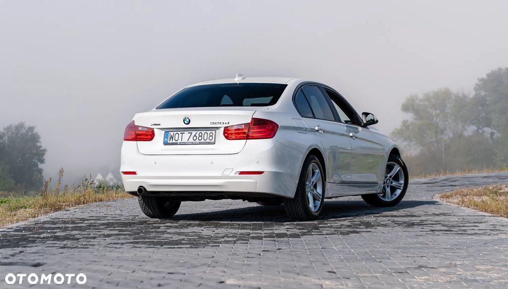 BMW Seria 3 320d Luxury Line - 5
