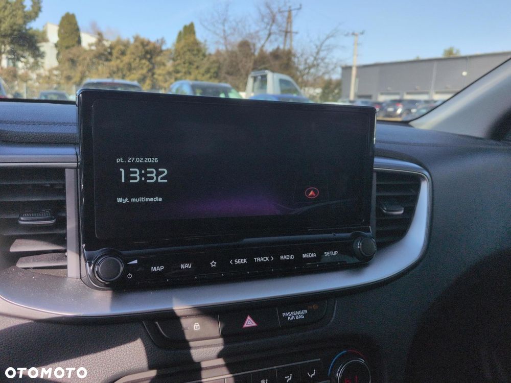 Kia Ceed 1.5 T-GDI M - 13