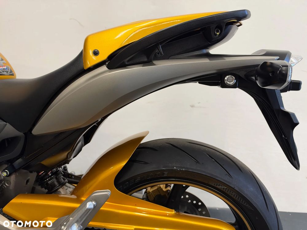 Honda Hornet - 29