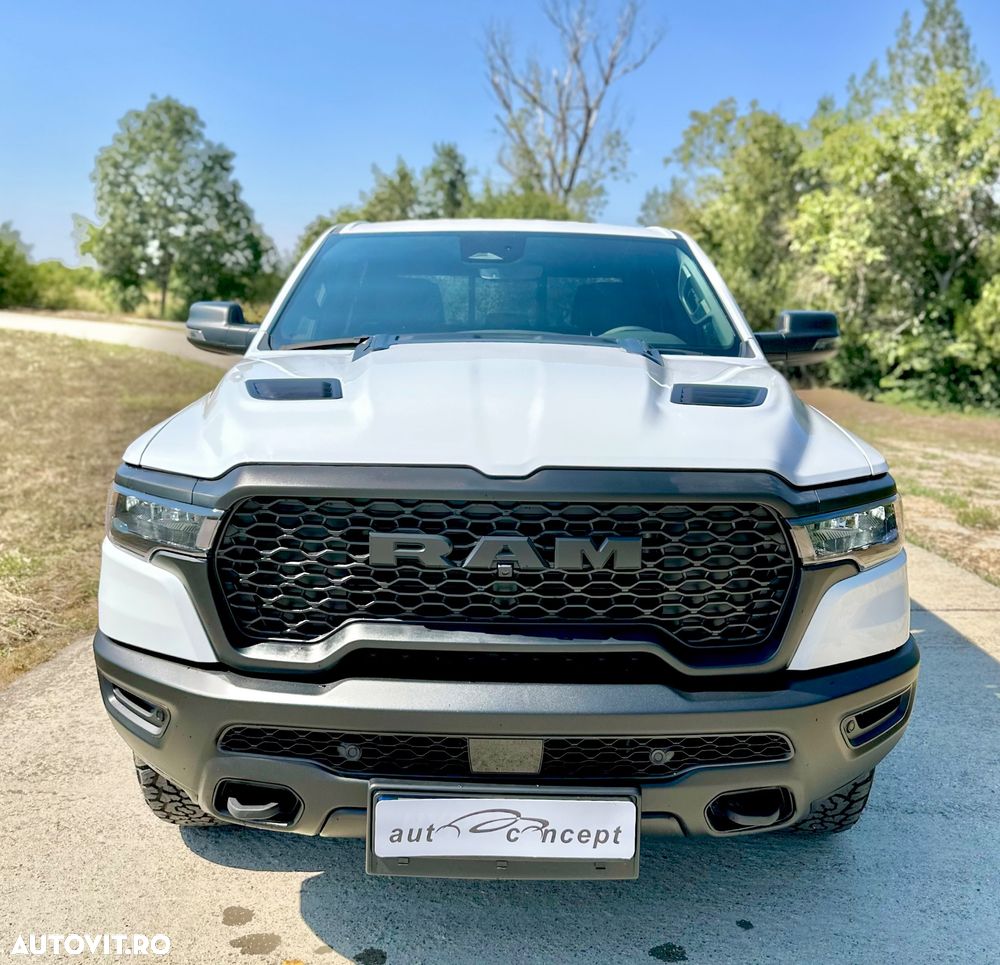 Dodge RAM - 1