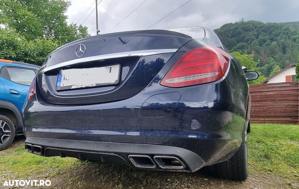Mercedes-Benz C - 24
