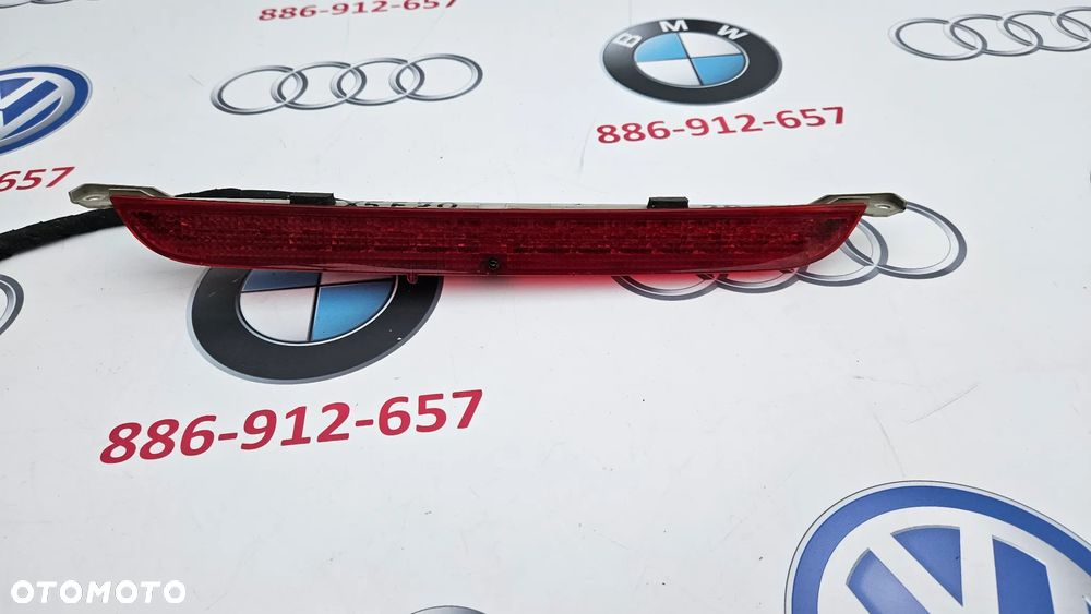 BMW X5 E70 Trzecie światło stop Lampa stop w klapę bagażnika 164793-00 HELLA - 4