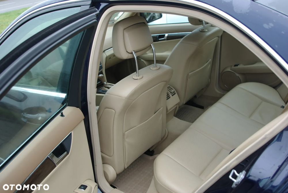 Mercedes-Benz Klasa C - 8