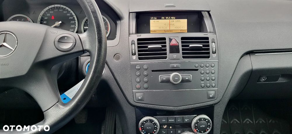 Mercedes-Benz Klasa C 180 Kompressor Elegance - 22