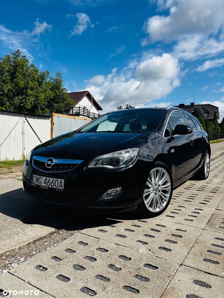Opel Astra 1.7 CDTI Cosmo - 1