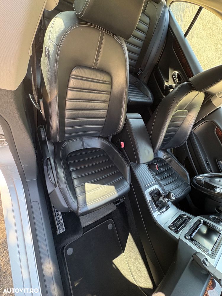 Volkswagen Passat - 14