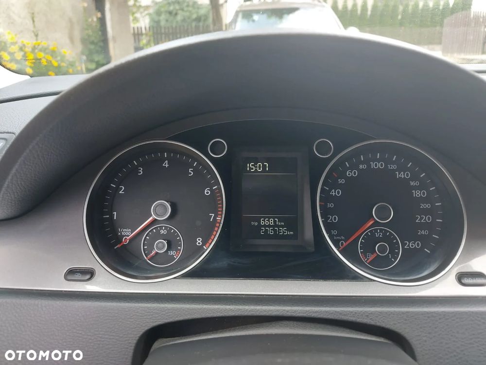 Volkswagen Passat 1.8 TSI Trendline - 2