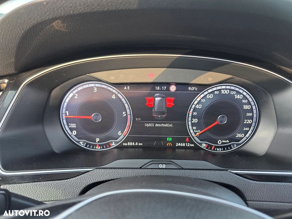 Volkswagen Passat 2.0 TDI SCR 4Motion DSG Highline - 37