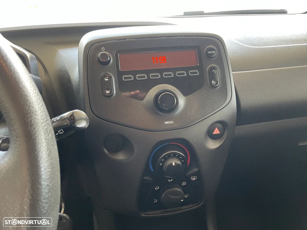 Citroën C1 VTi Shine - 14