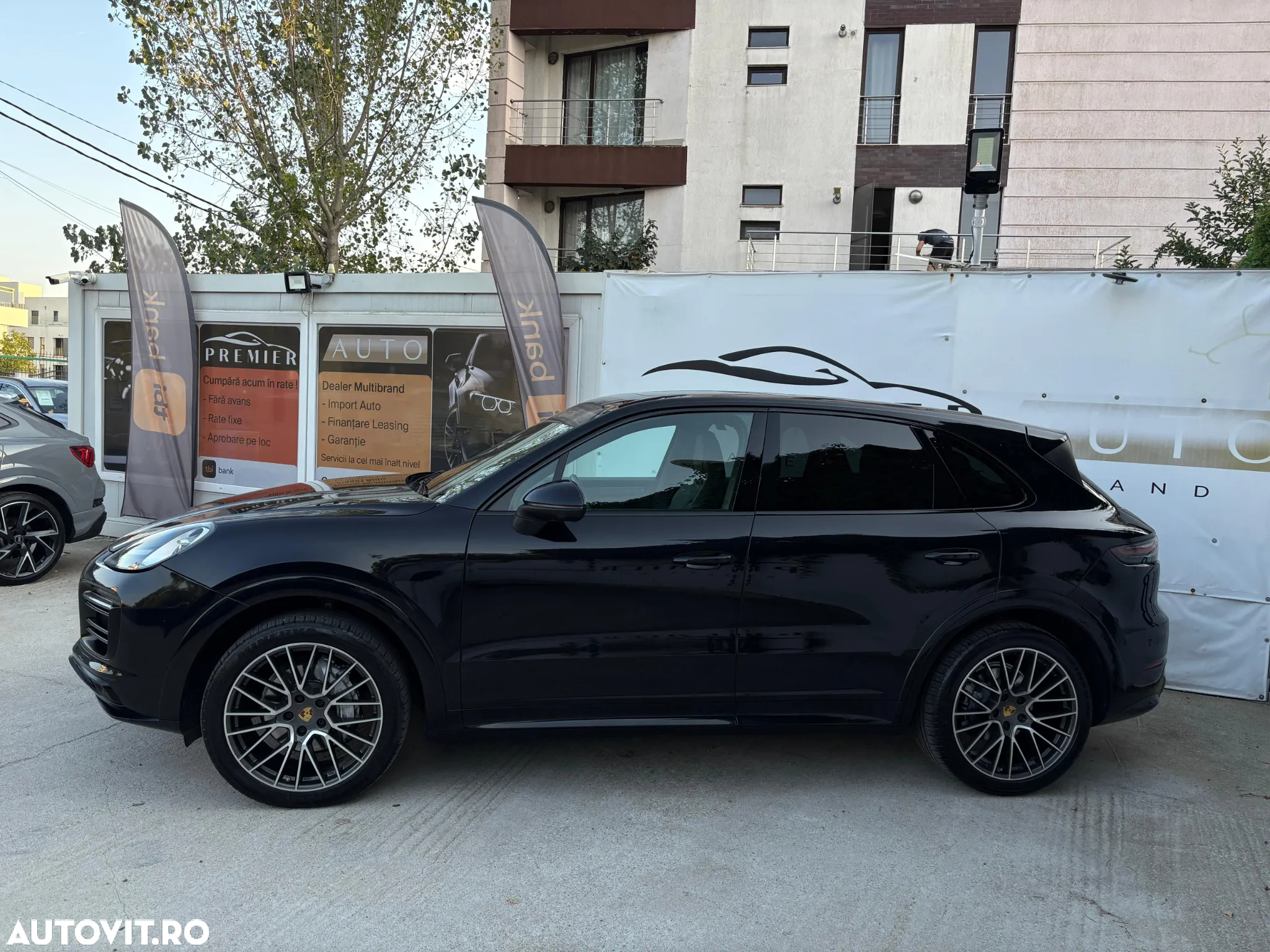 Porsche Cayenne Standard - 6
