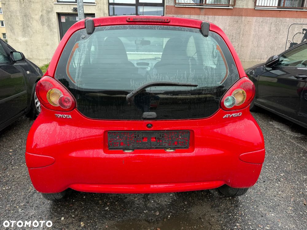 Toyota Aygo CoolRed - 6