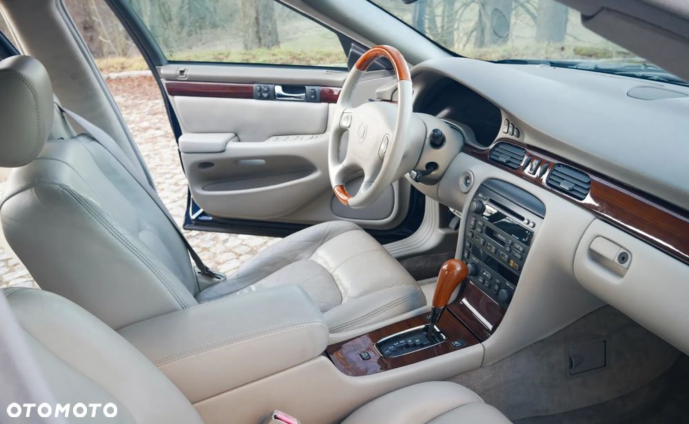 Cadillac Seville - 38