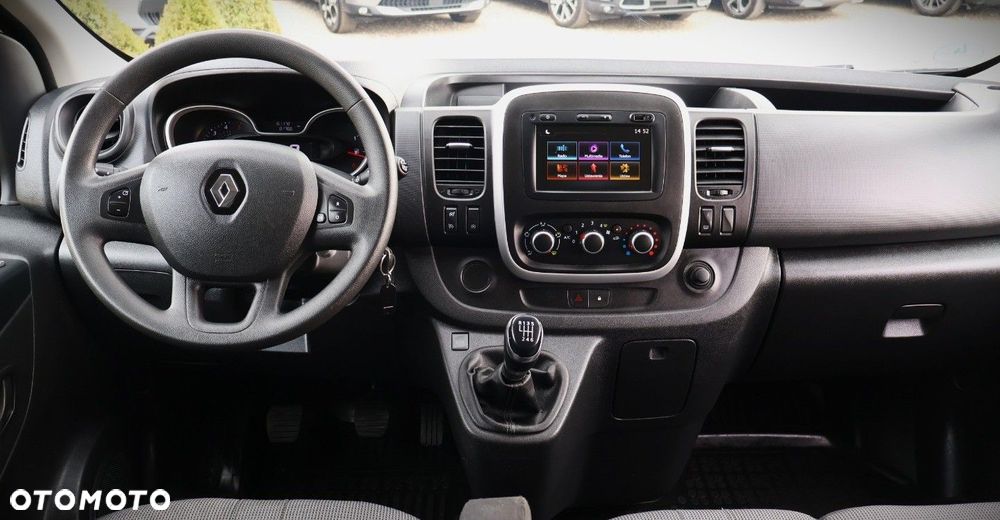 Renault Trafic - 16