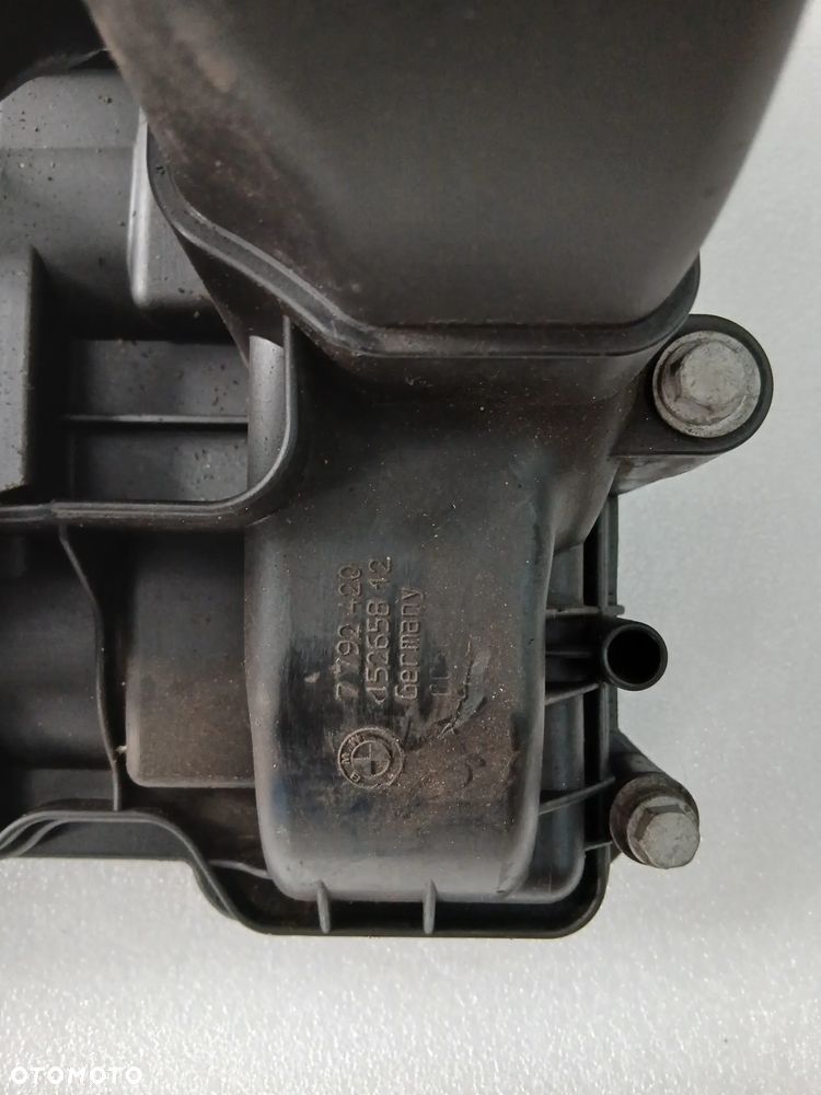 Pokrywa zaworów BMW E65 E66 4.5l.d prawa lewa 7792420 7792426 - 2