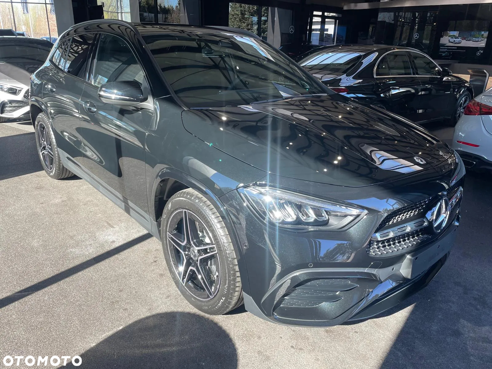 Mercedes-Benz GLA 250 4-Matic AMG Line - 3