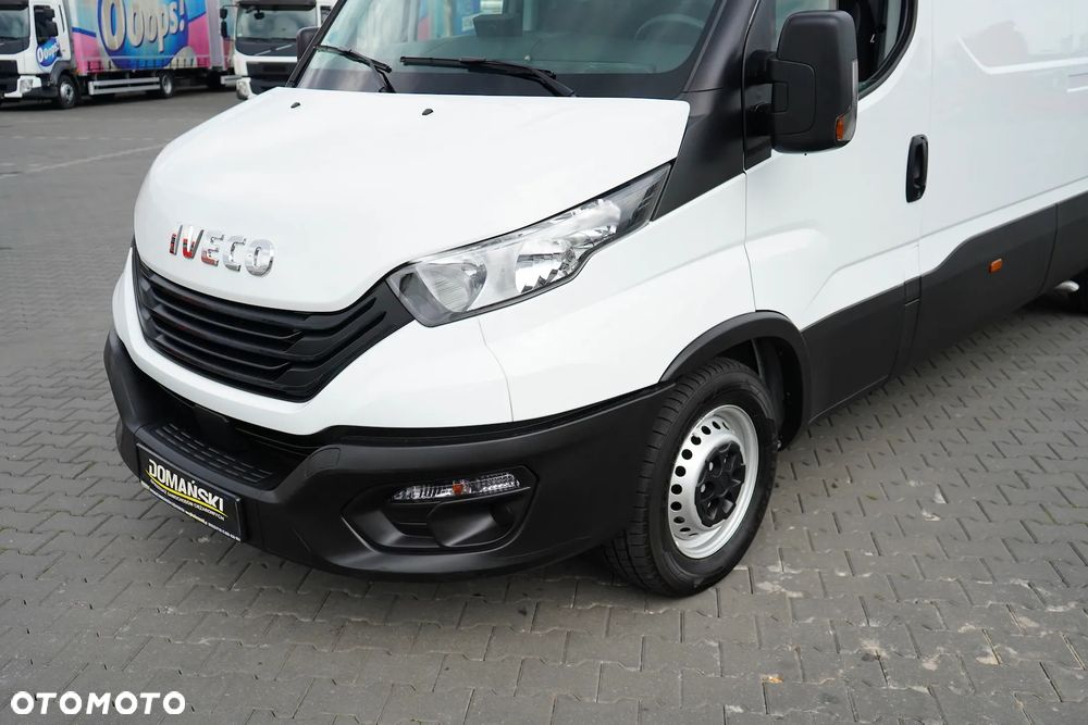 Iveco DAILY / 35S14 / 2,3 MultiJet / MAXI / 136 KM / MAŁY PRZEBIEG - 36