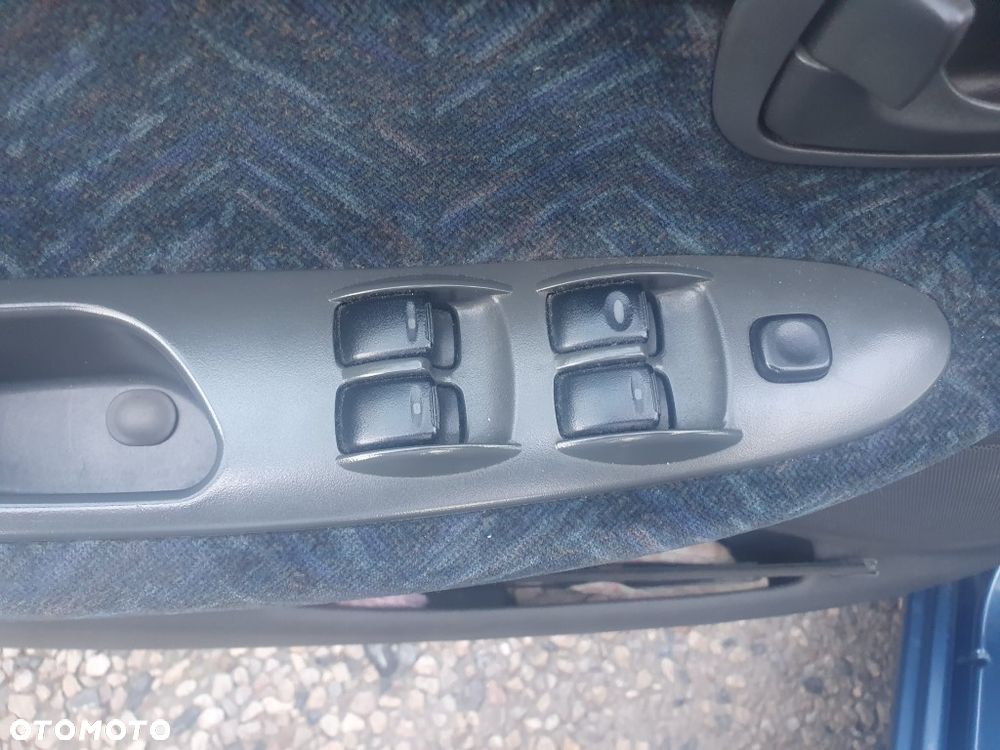 Daewoo Nubira - 16