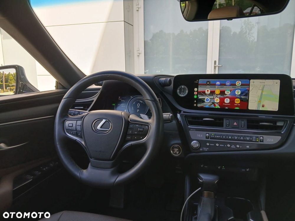 Lexus ES - 5