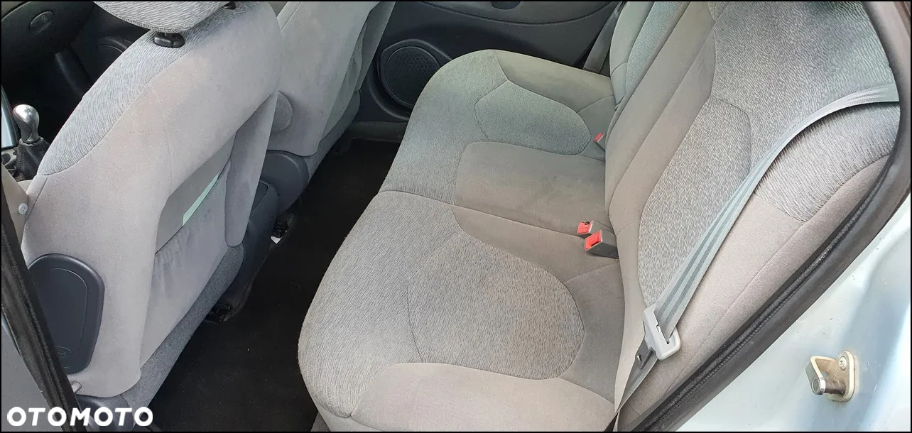 Citroën C5 2.0i 16V Control+ - 14