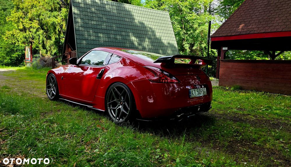 Nissan 370 Z - 6