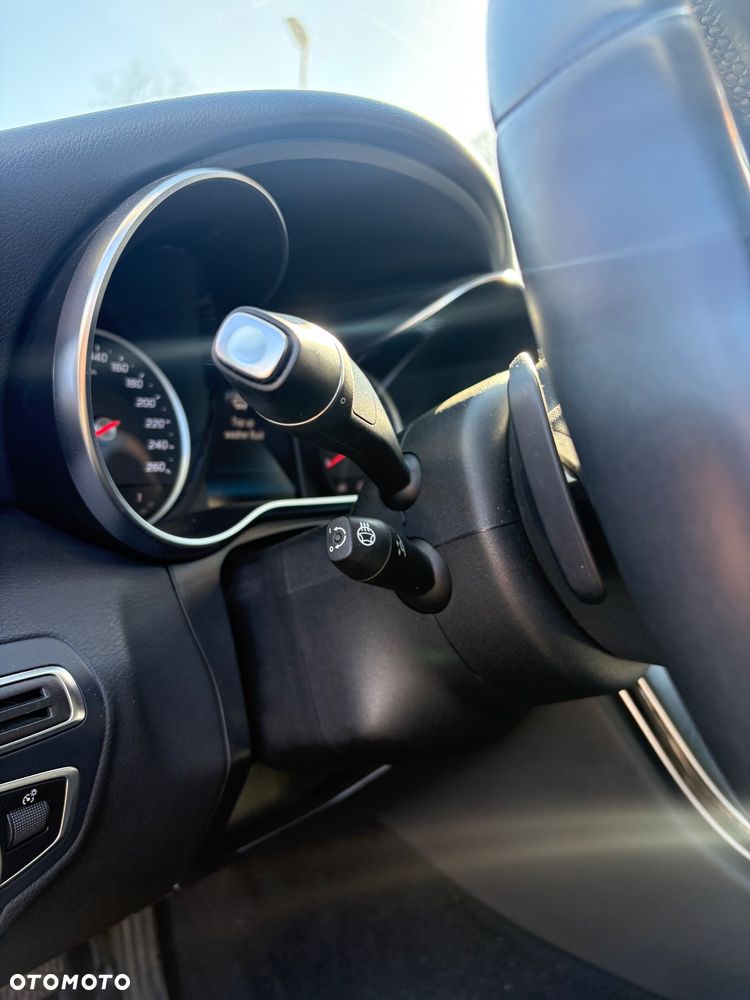 Mercedes-Benz Klasa C 220 d 9G-TRONIC AMG Line - 17