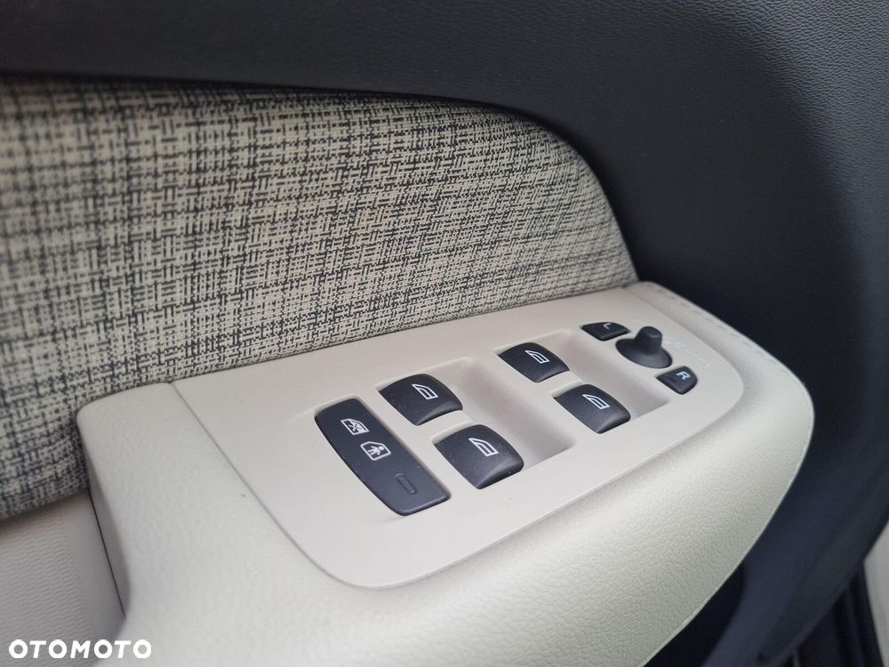 Volvo XC 60 B4 B Core - 16