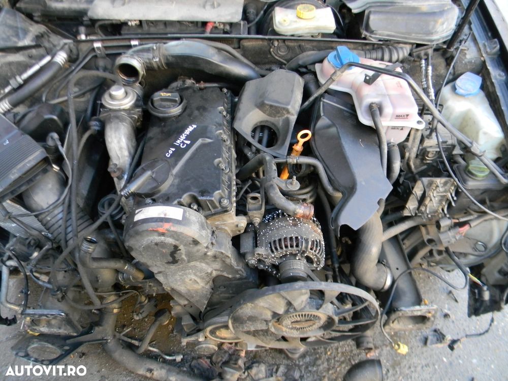 Dezmembrari  Audi A4 B6 (8E)  2000  > 2004 1.9 TDI Motorina - 8