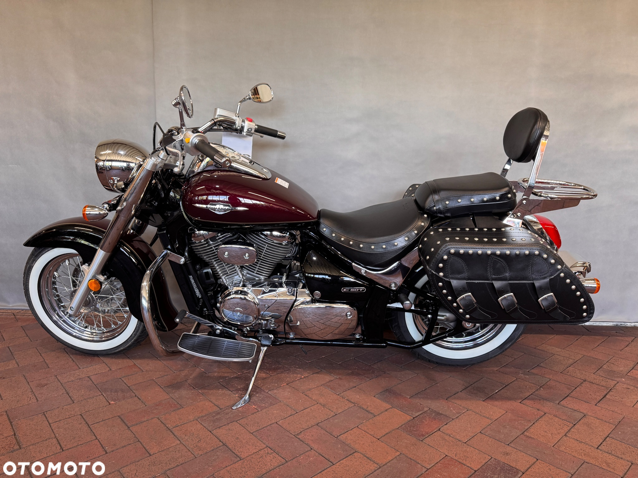 Suzuki VL 800 Volusia - Boulevard C50 - 4
