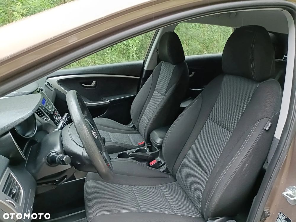 Hyundai i30 1.6 CRDi Comfort - 9