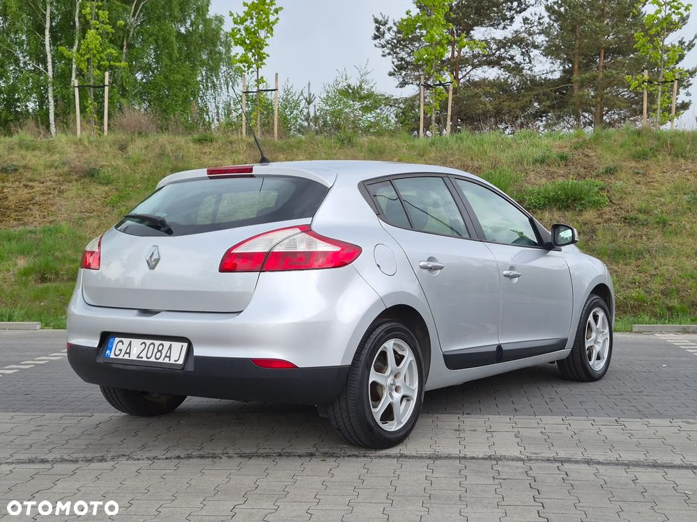 Renault Megane 1.6 16V 100 Paris - 3