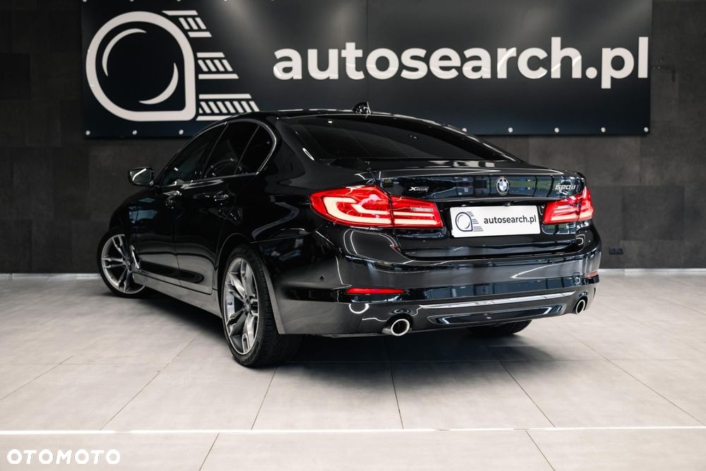 BMW Seria 5 520d xDrive Luxury Line - 7