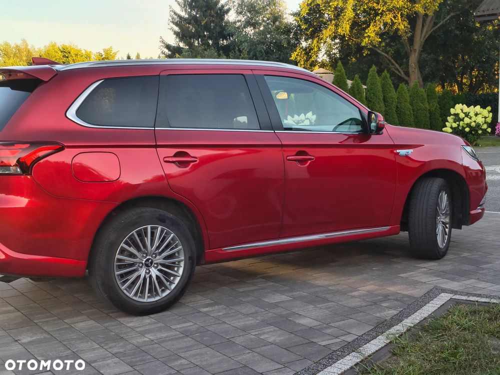Mitsubishi Outlander - 7
