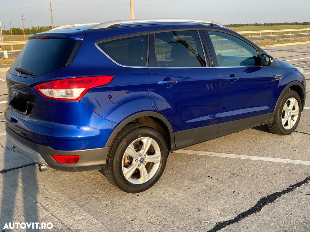 Ford Kuga 2.0 TDCi 4WD Titanium - 4